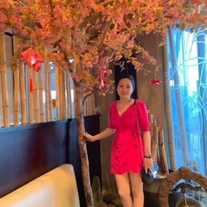 Meet your Posher, Nhung